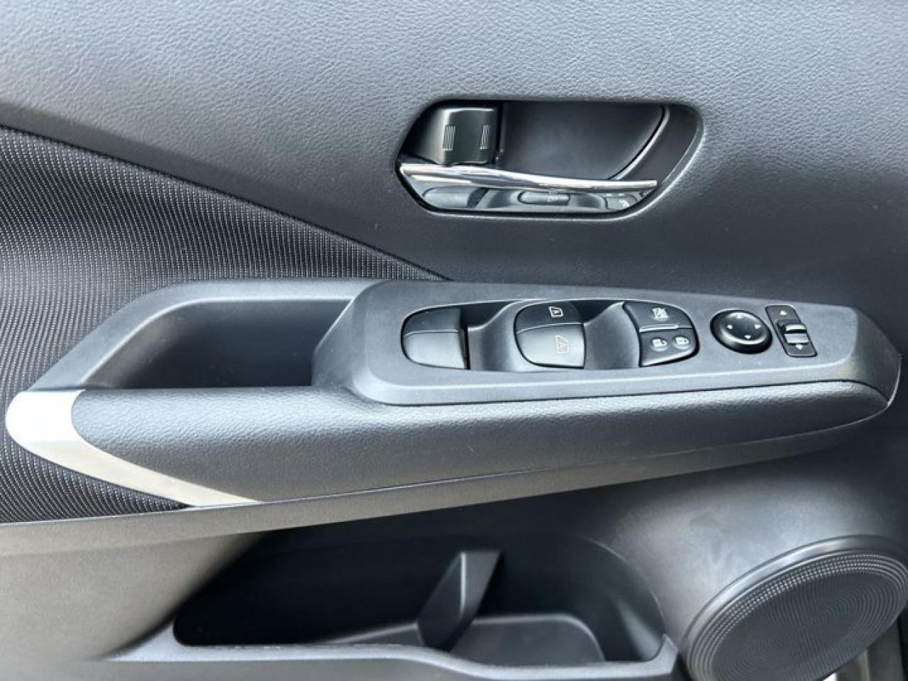 2024 Nissan Kicks SV | Remote Start | Heated Seats Photo