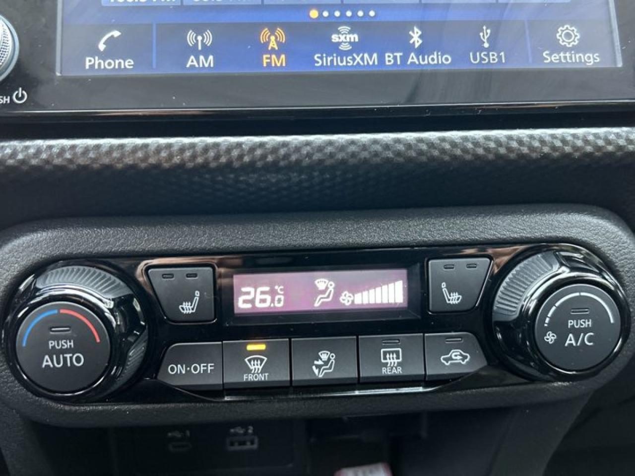 2024 Nissan Kicks SV | Remote Start | Heated Seats Photo