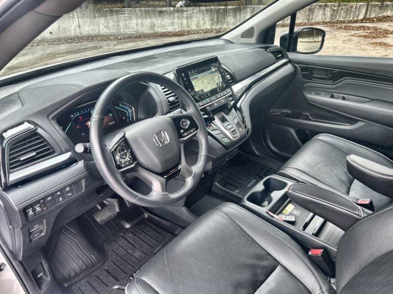 2024 Honda Odyssey Touring |  Sunroof | Leather Seats | Remote Start| AC Seats Photo