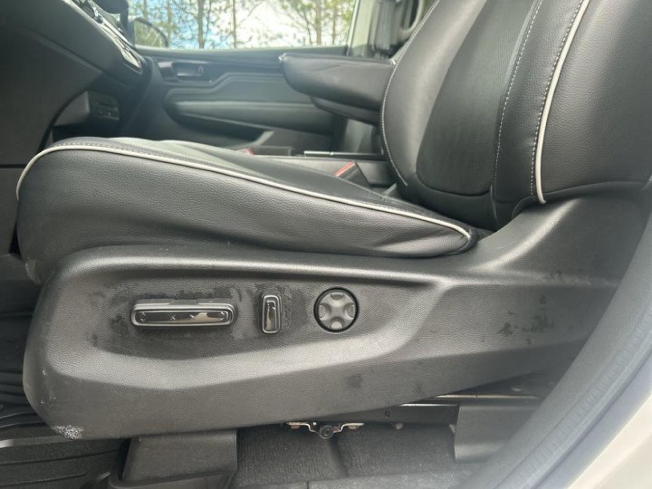 2024 Honda Odyssey Touring |  Sunroof | Leather Seats | Remote Start| AC Seats Photo