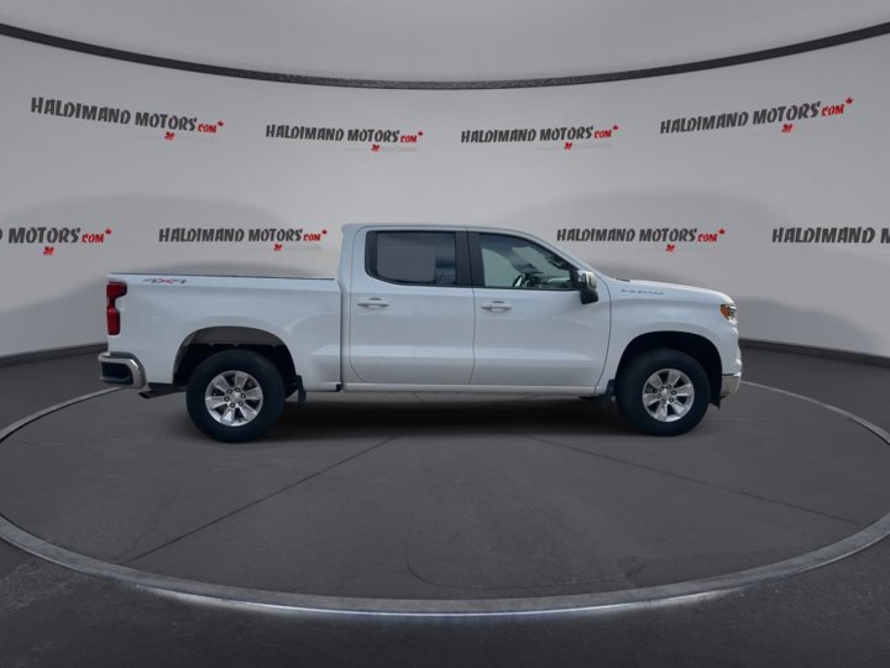 2024 Chevrolet Silverado 1500 LT Crew | Remote Start | Heated Seats | Heated Steering Wheel Photo