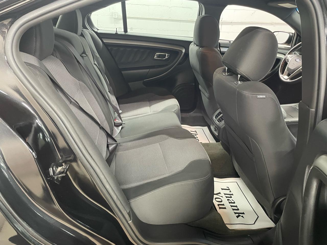 2014 Ford Taurus 4dr Sdn SEL AWD Photo10