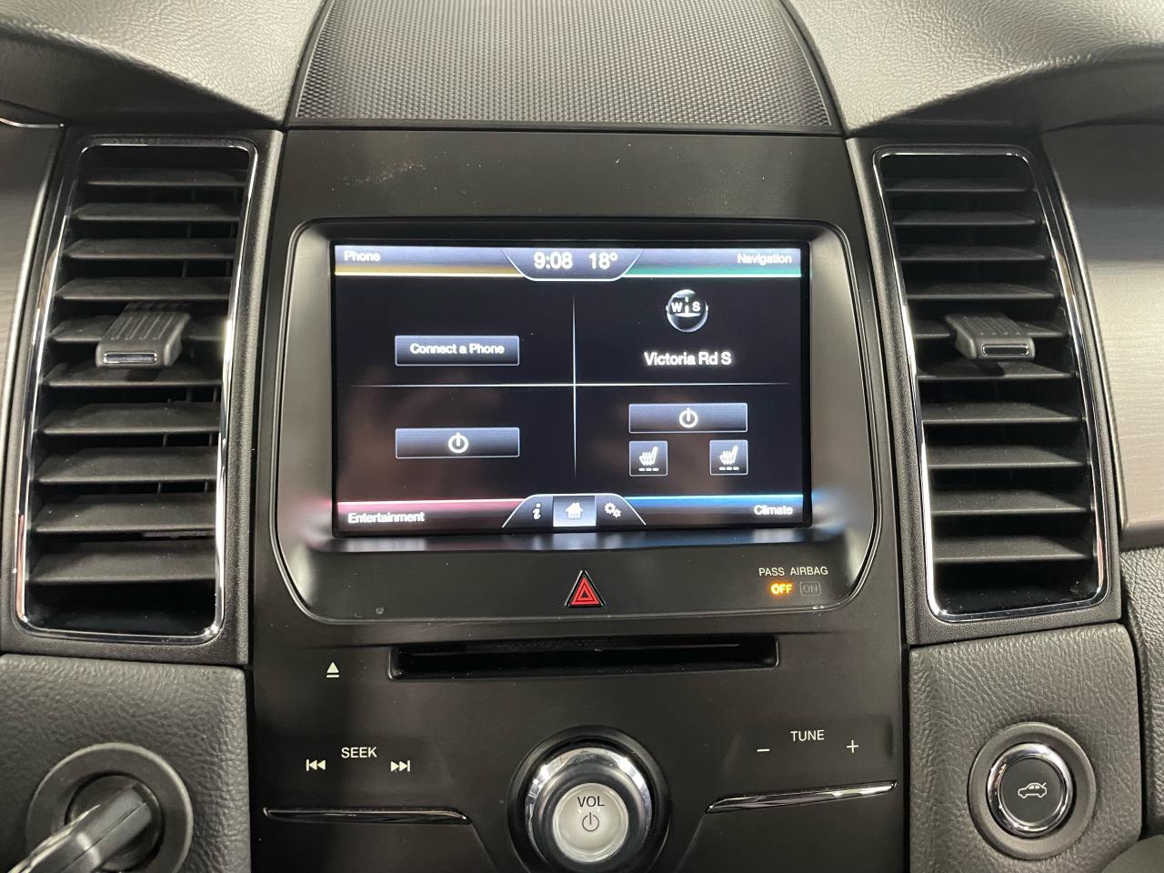 2014 Ford Taurus 4dr Sdn SEL AWD Photo17