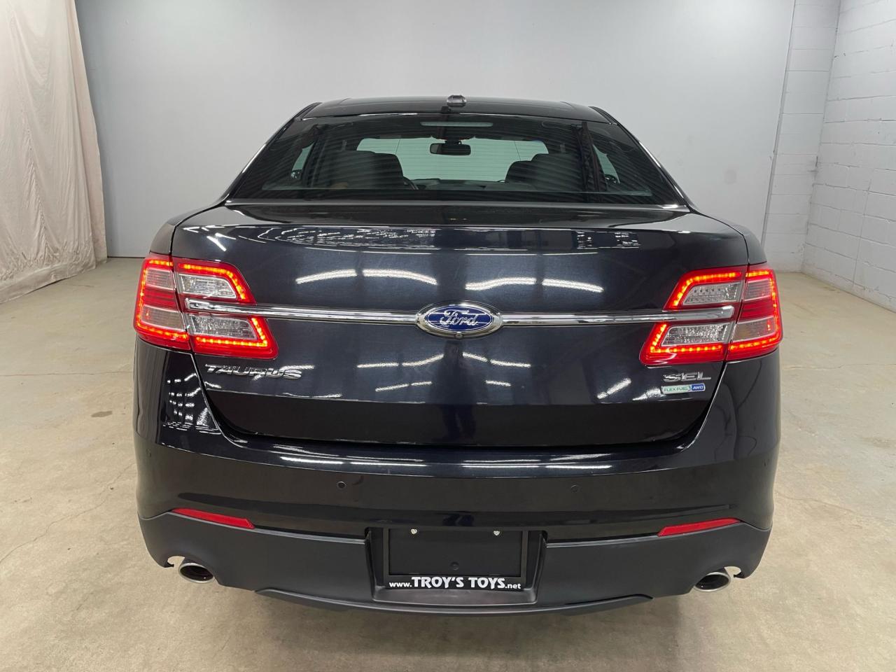 2014 Ford Taurus 4dr Sdn SEL AWD