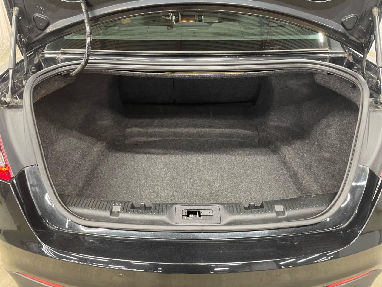 2014 Ford Taurus 4dr Sdn SEL AWD