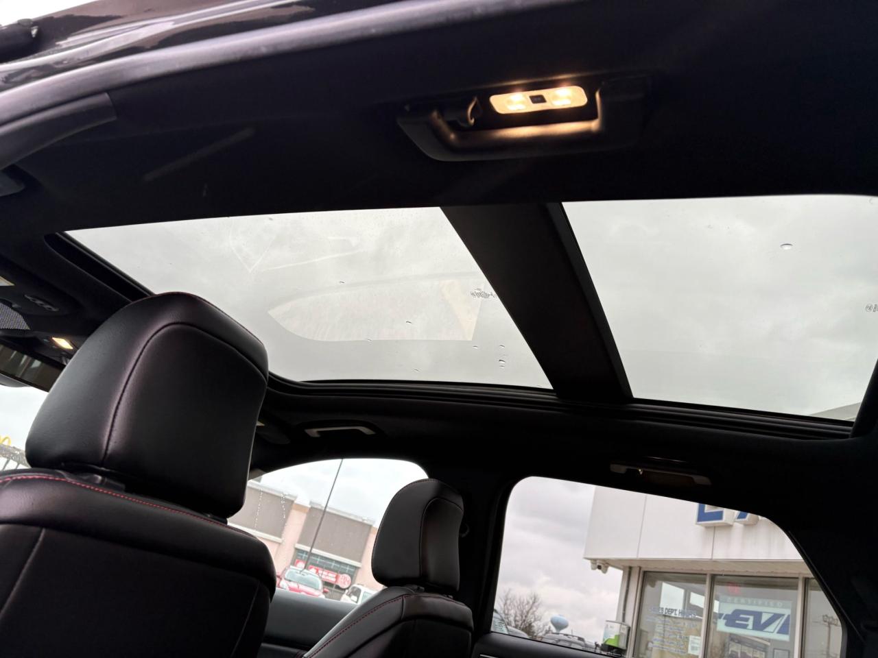 2021 Ford Edge ST-LINE, 2L ECOBOOST! AWD, PANO ROOF, HEATED WHEEL Photo