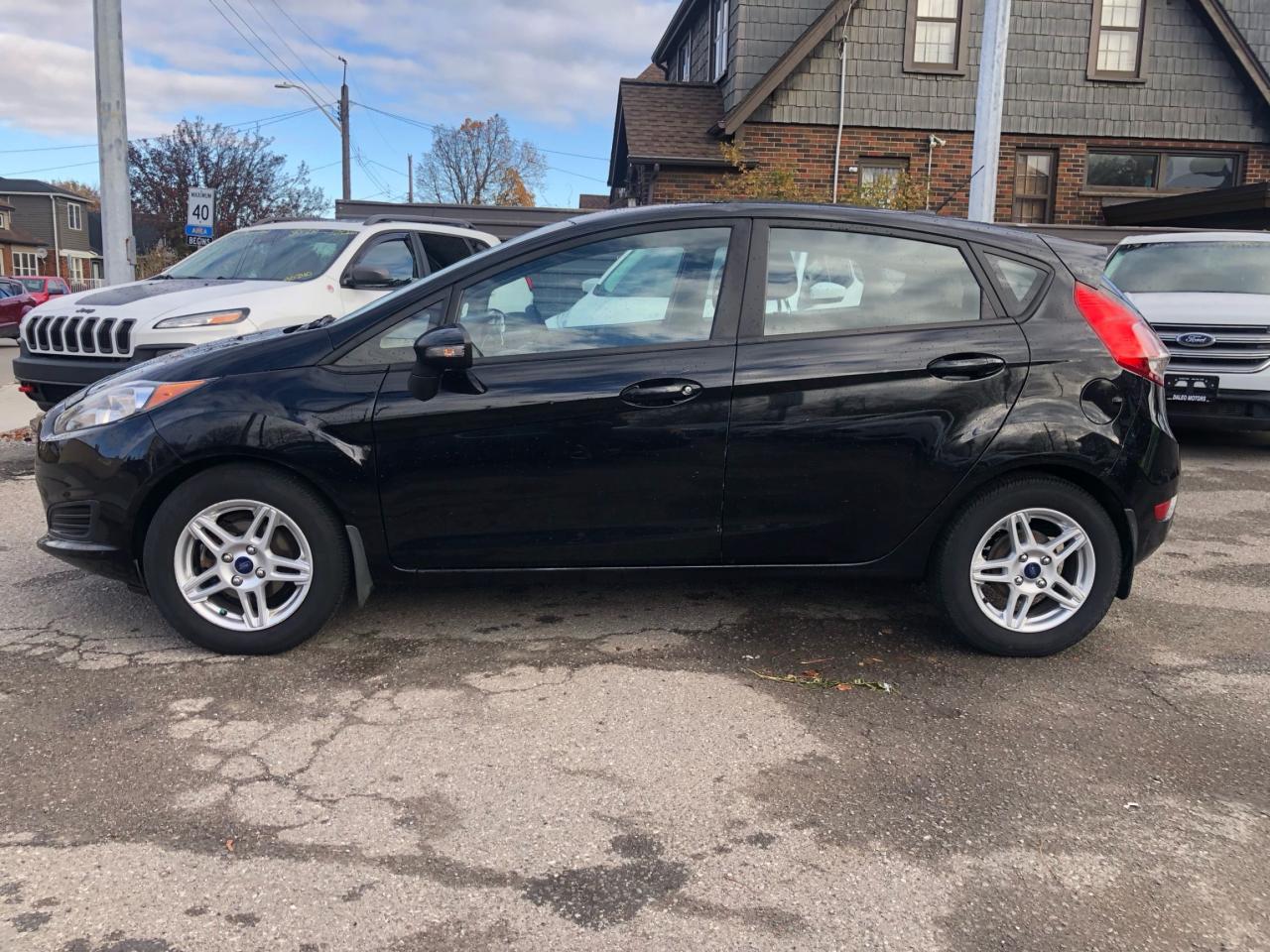 2017 Ford Fiesta SE / H.SEATS / PHONE CONNECTION