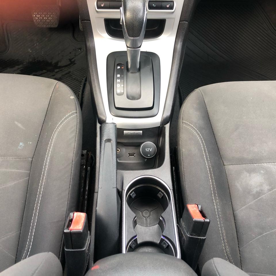 2017 Ford Fiesta SE / H.SEATS / PHONE CONNECTION