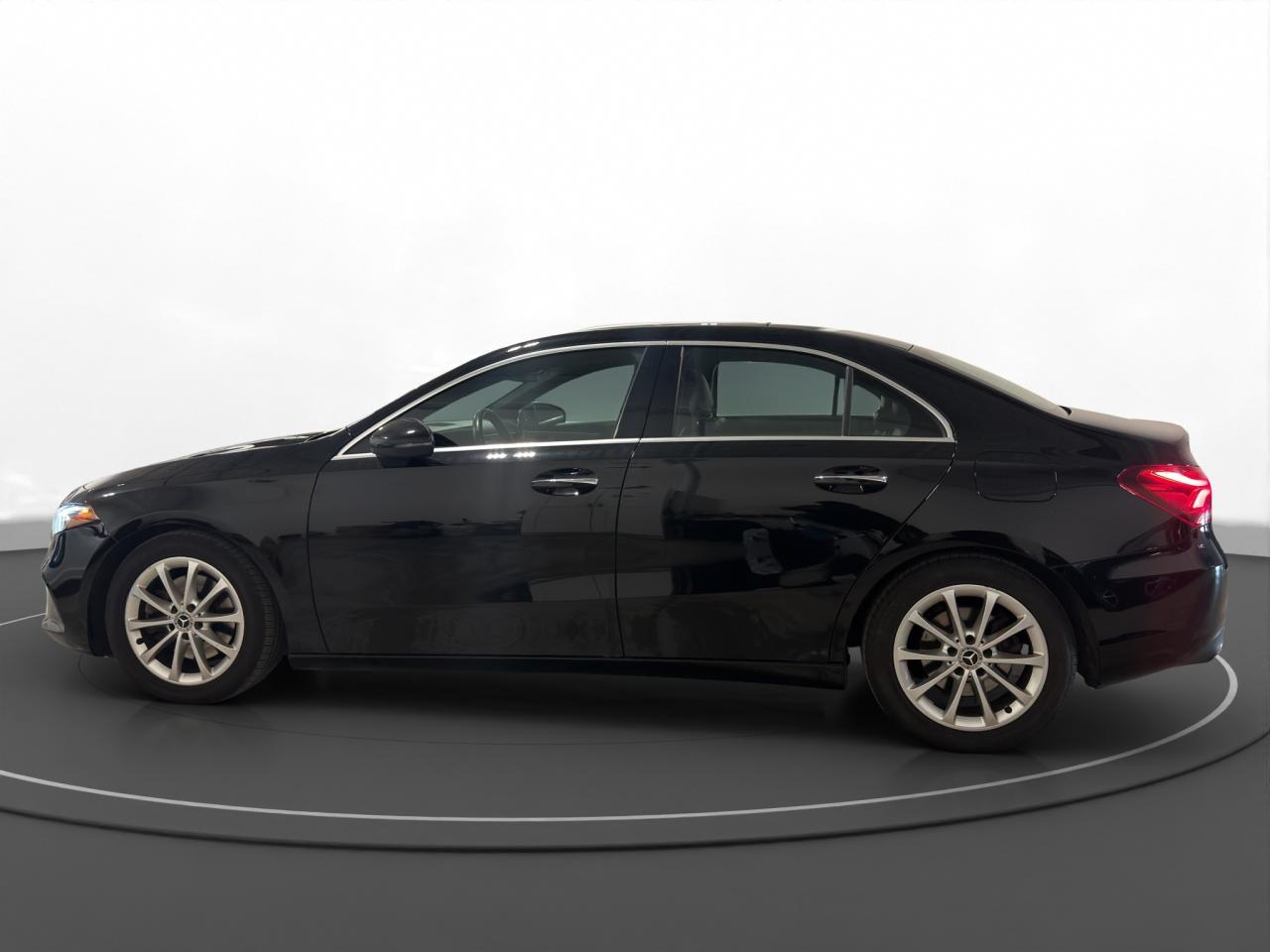 2022 Mercedes-Benz A220 A 220 - Photo #4