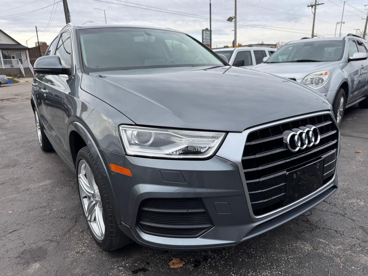 2016 Audi Q3 FrontTrak 2.0T Progressiv Photo2