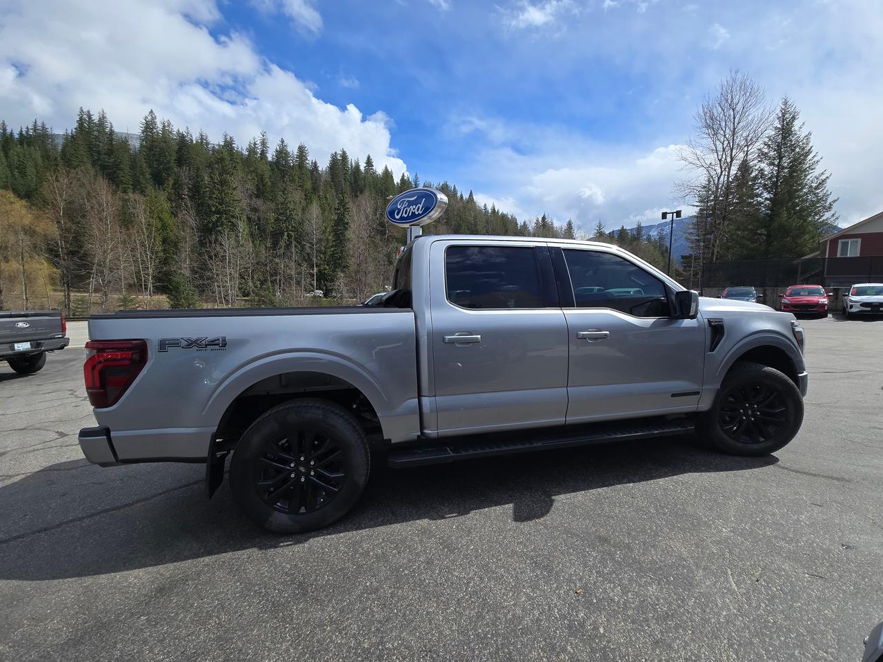 2026 Ford F-150 Lariat Photo4