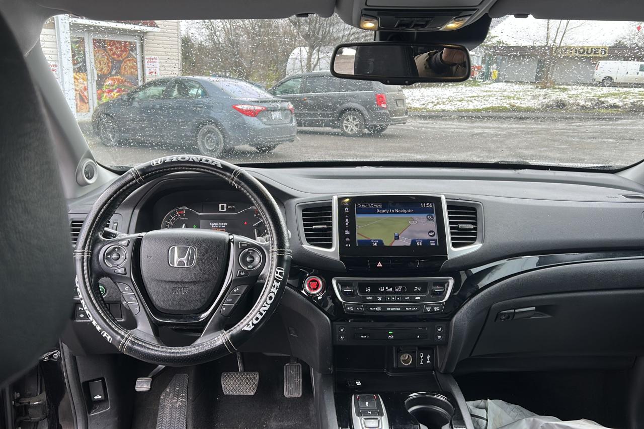 2017 Honda Pilot Touring - Photo #11