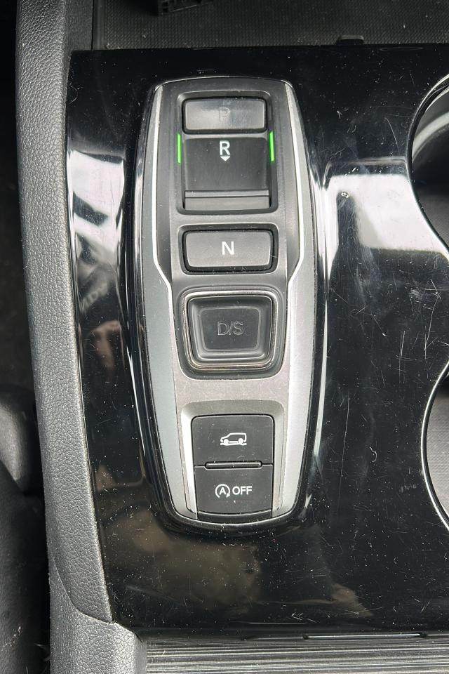 2017 Honda Pilot Touring - Photo #16