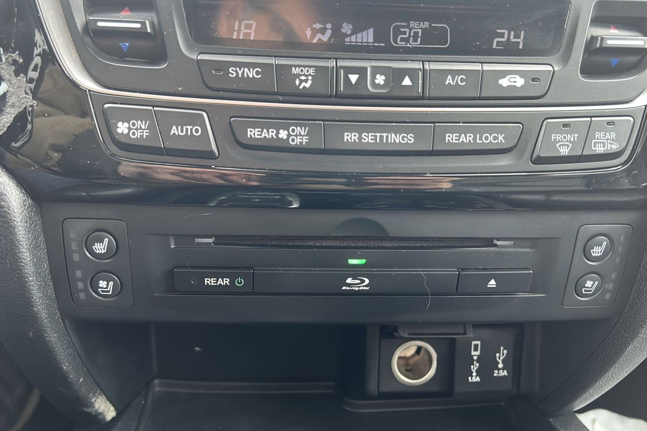 2017 Honda Pilot Touring - Photo #19