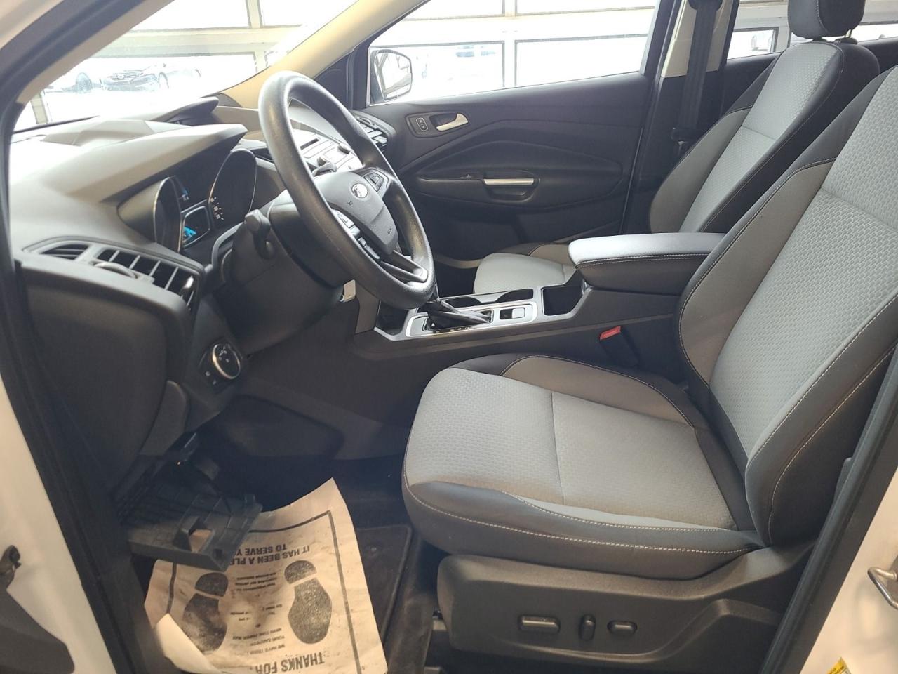 2018 Ford Escape SE Photo2