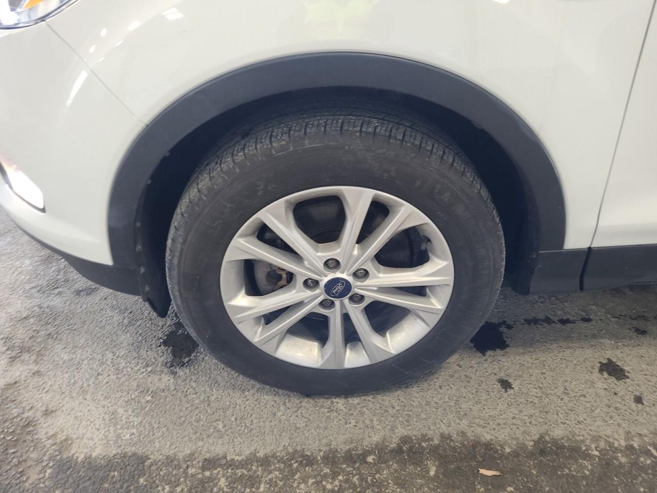 2018 Ford Escape SE Photo