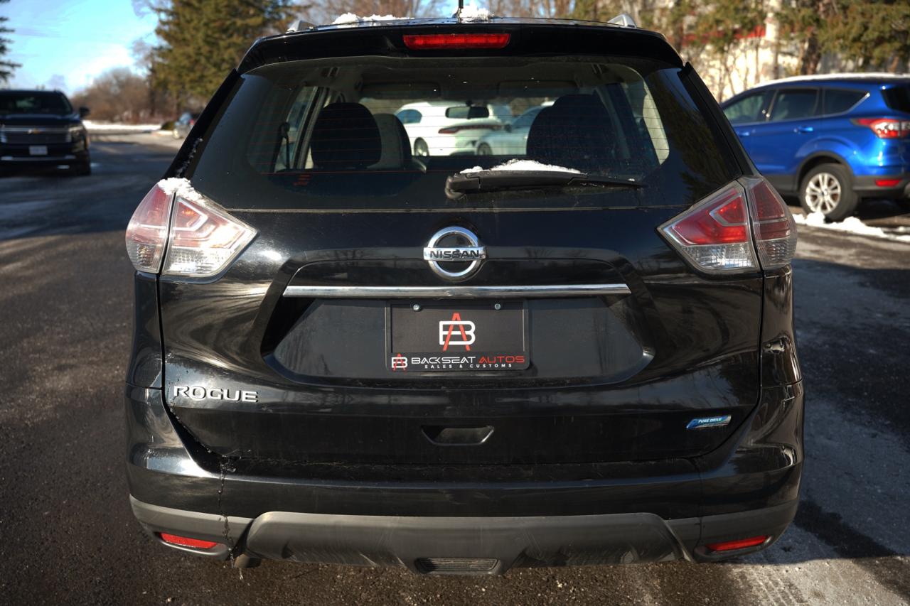 2015 Nissan Rogue S 2WD - Photo #5