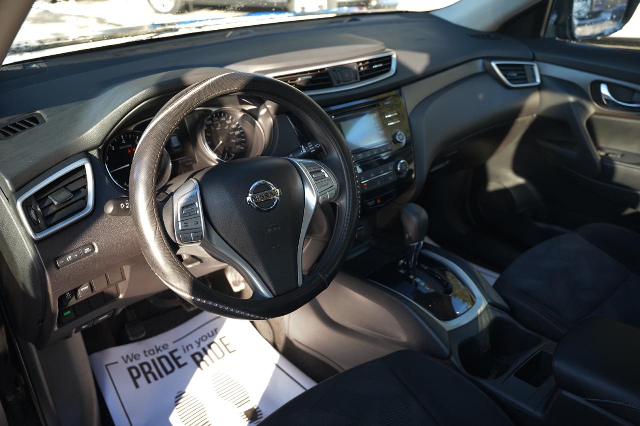 2015 Nissan Rogue S 2WD - Photo #12