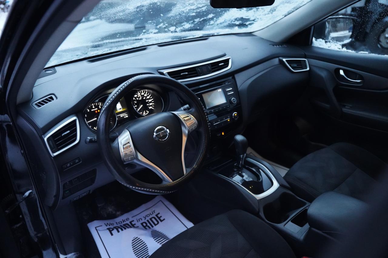 2015 Nissan Rogue S 2WD Photo