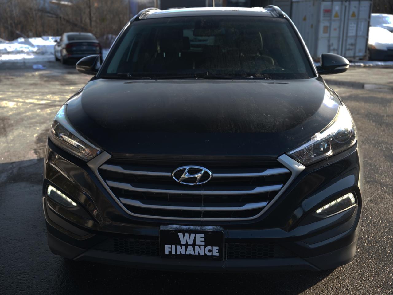 2017 Hyundai Tucson SE w/Preferred Package - Photo #2