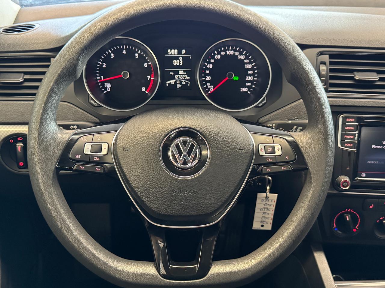 2017 Volkswagen Jetta Trendline+ApplePlay+Camera+Heated Seats+A/C Photo