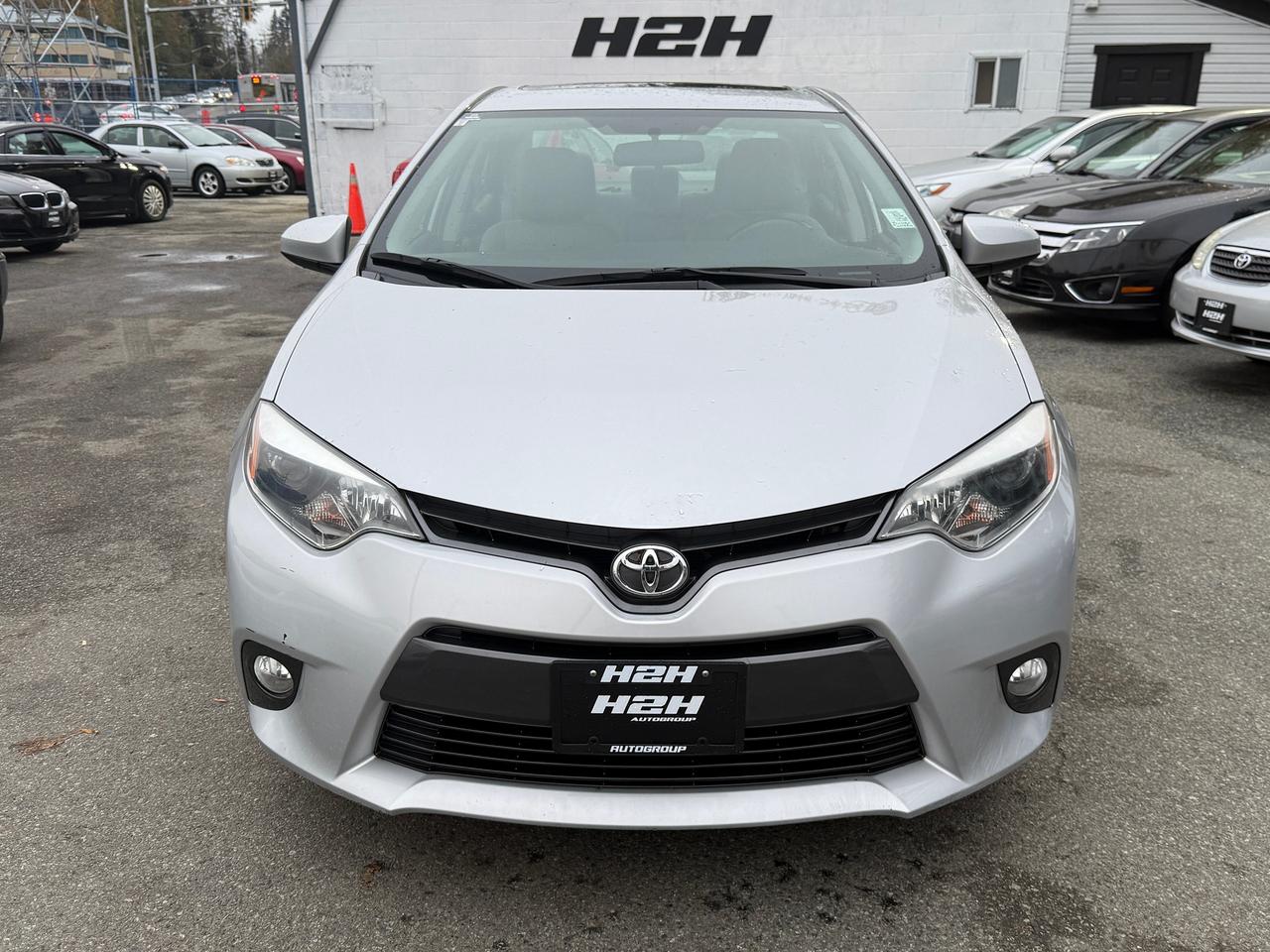 2016 Toyota Corolla FINANCING AVAILABLE Photo2