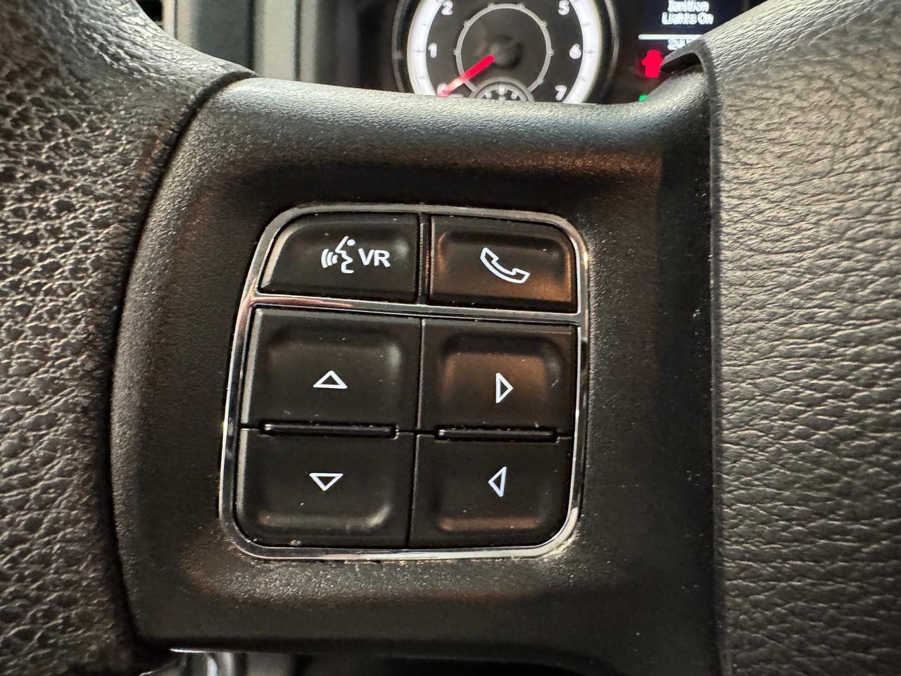 2016 RAM 1500 ST 5.7L V8 HEMI+New Tires+Brakes+Camera+Bluetooth Photo