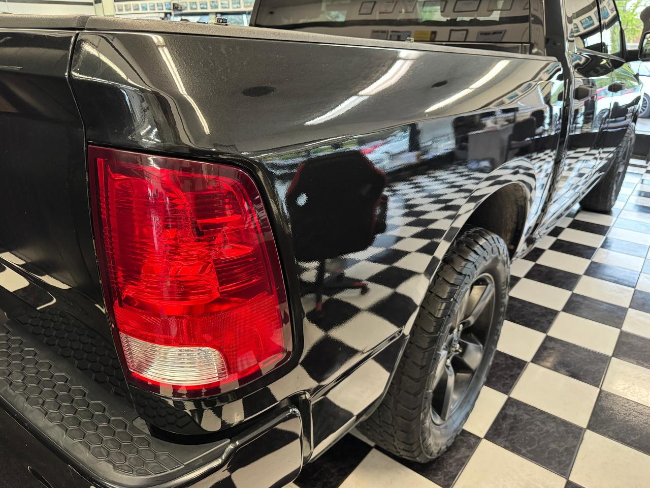 2016 RAM 1500 ST 5.7L V8 HEMI+New Tires+Brakes+Camera+Bluetooth Photo