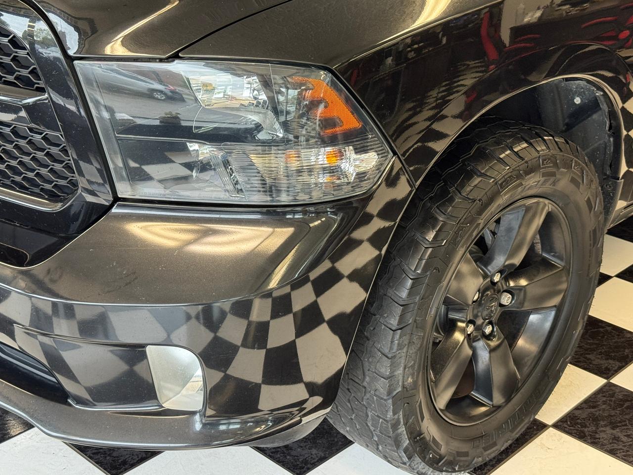 2016 RAM 1500 ST 5.7L V8 HEMI+New Tires+Brakes+Camera+Bluetooth Photo