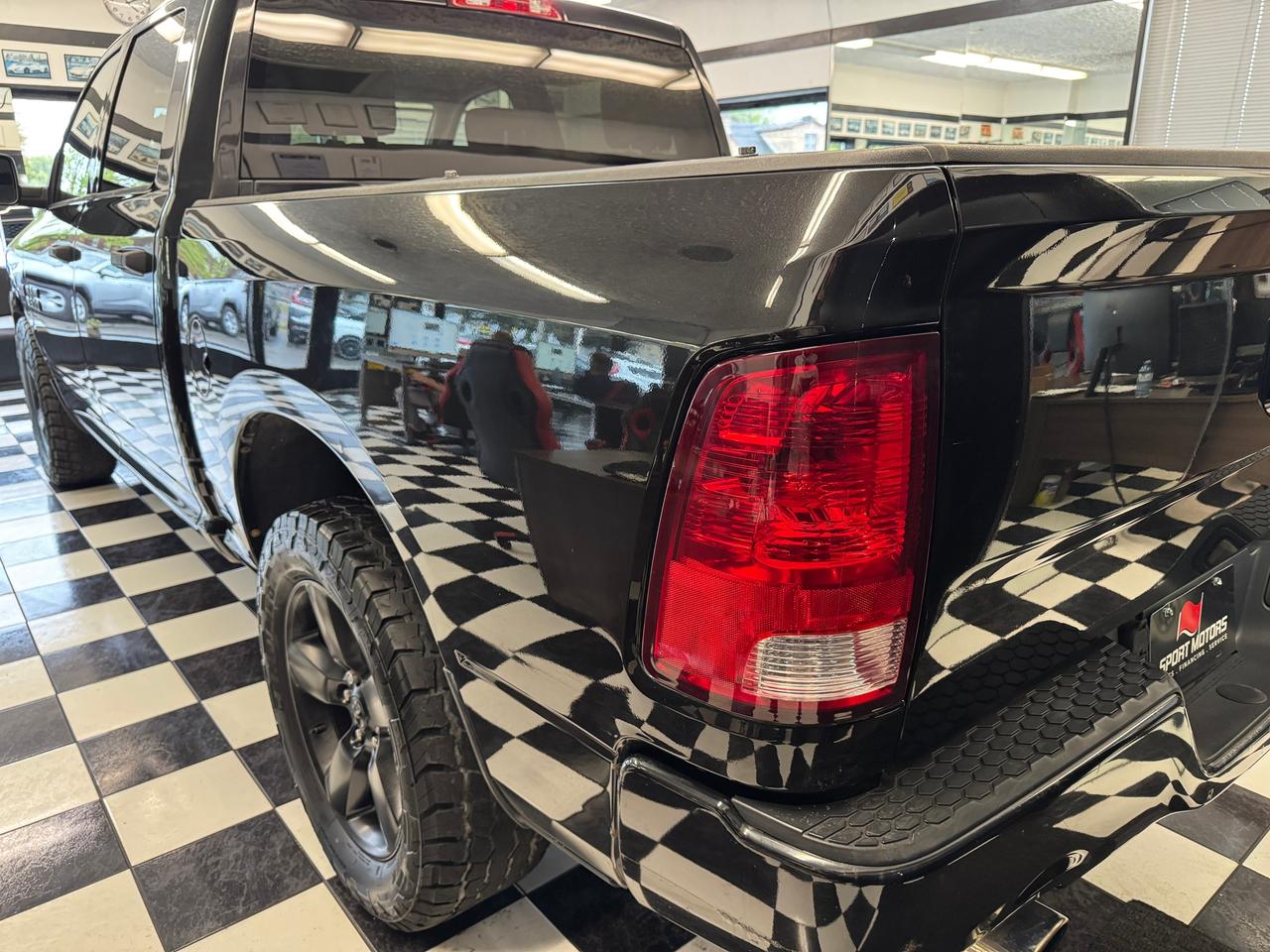 2016 RAM 1500 ST 5.7L V8 HEMI+New Tires+Brakes+Camera+Bluetooth Photo