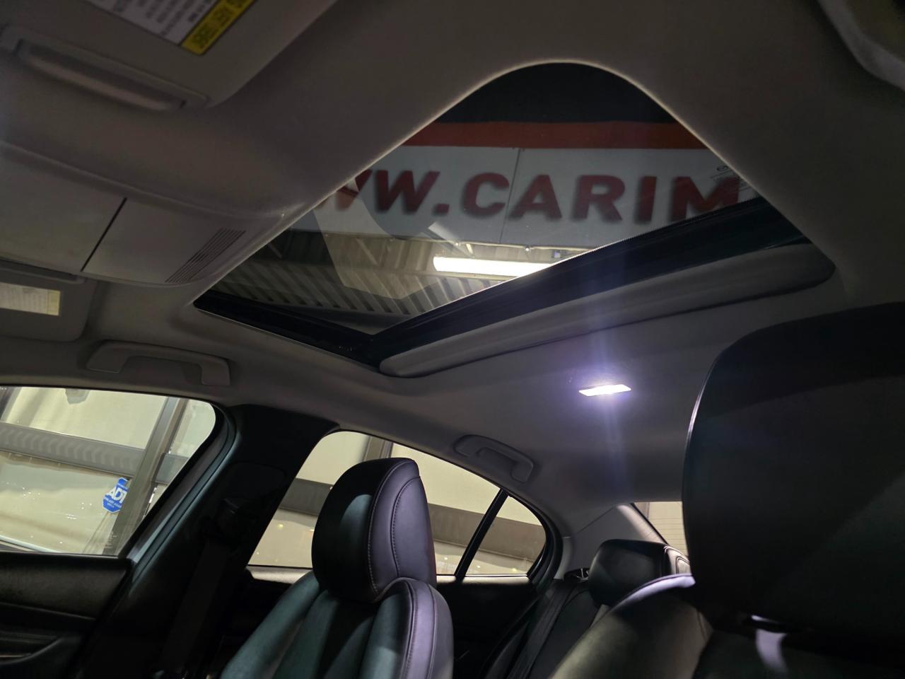 2019 Mazda MAZDA3 GS AWD | Leather | Sunroof | Navi | i-Activ | BSM Photo