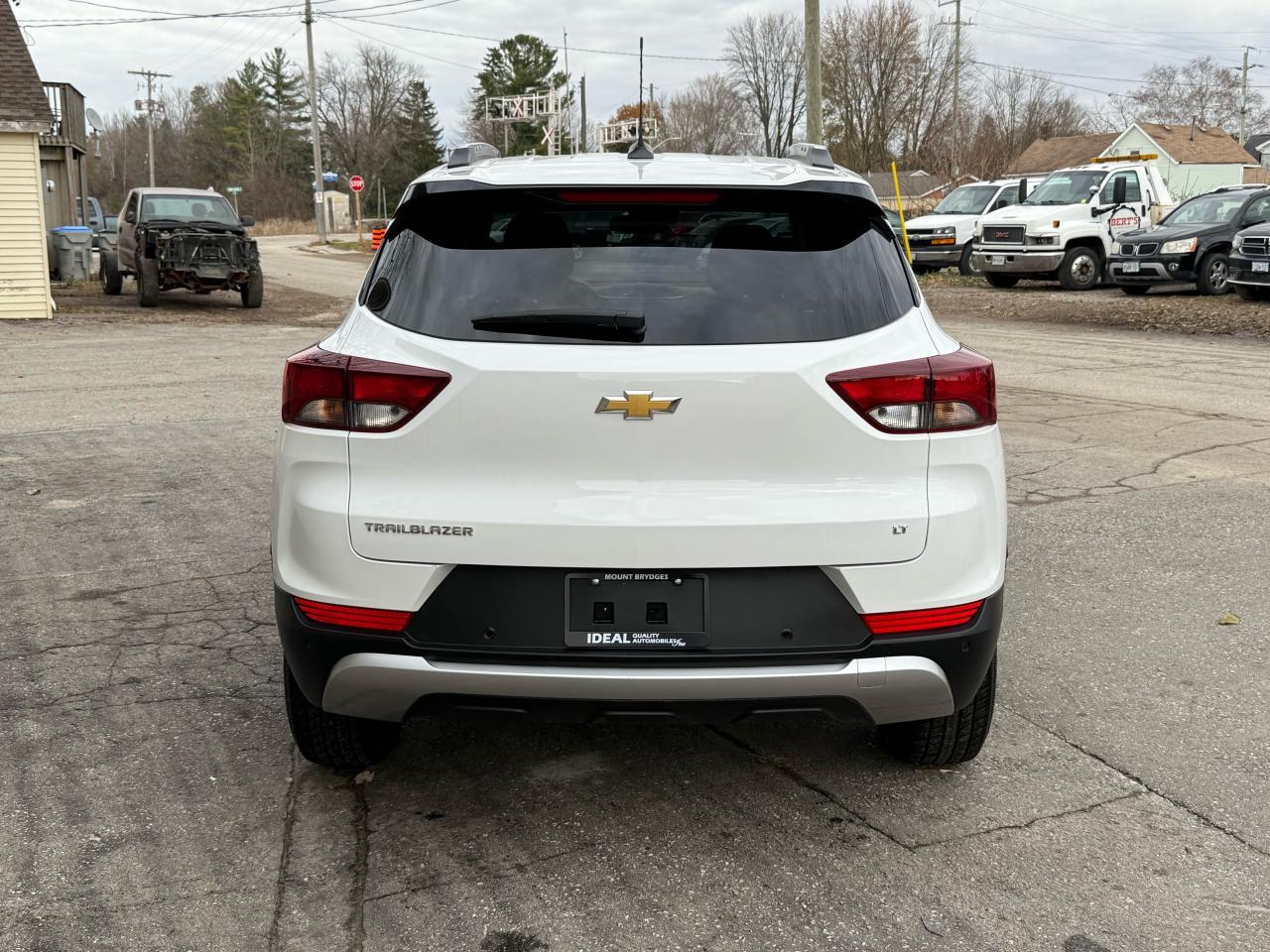 2022 Chevrolet TrailBlazer LT Photo3