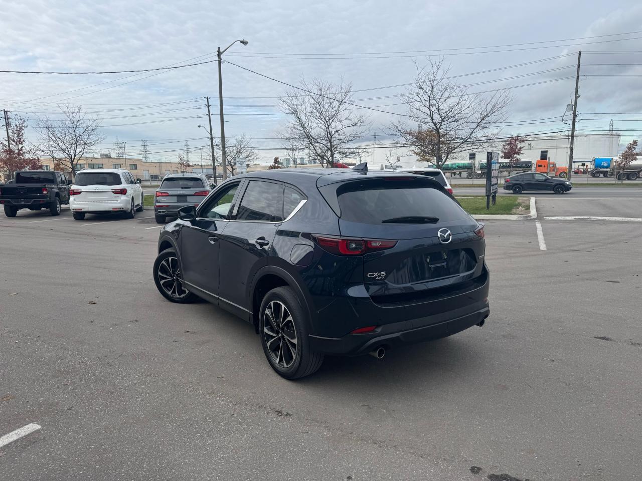 2023 Mazda CX-5 GT AWD LEATHER SUNROOF NAVI L/ASSIST B/SPOT CAMERA Photo4