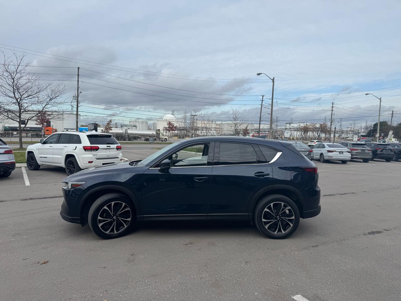 2023 Mazda CX-5 GT AWD LEATHER SUNROOF NAVI L/ASSIST B/SPOT CAMERA Photo3