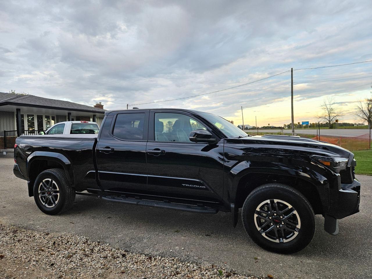 2024 Toyota Tacoma 4x4 Double Cab Auto TRD SPORT  PREMIUM - Photo #7