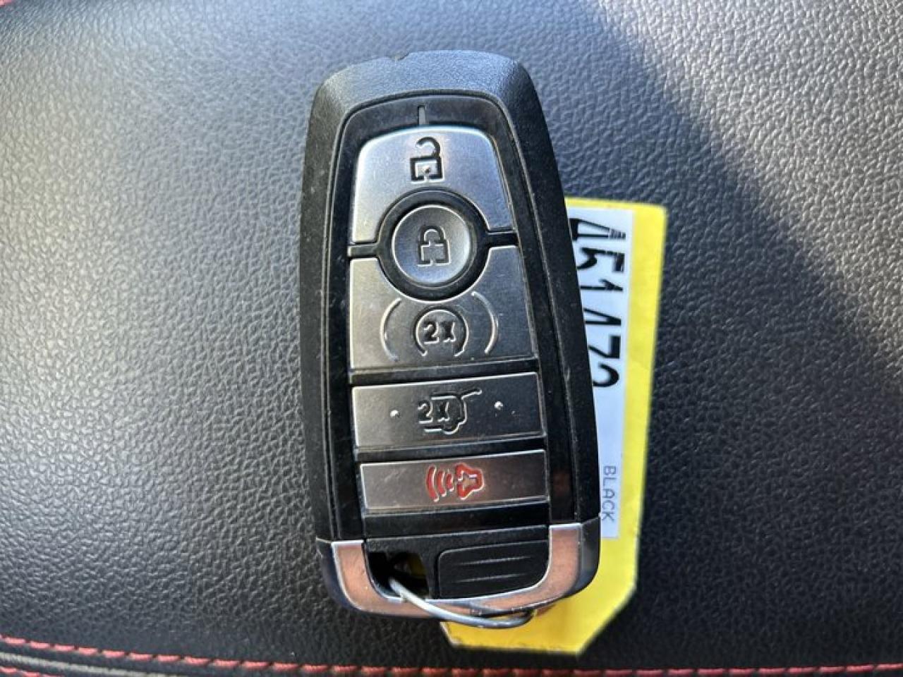 2025 Ford Escape ST-Line AWD | Remote Start | Leather Seats | Heated Seats Photo