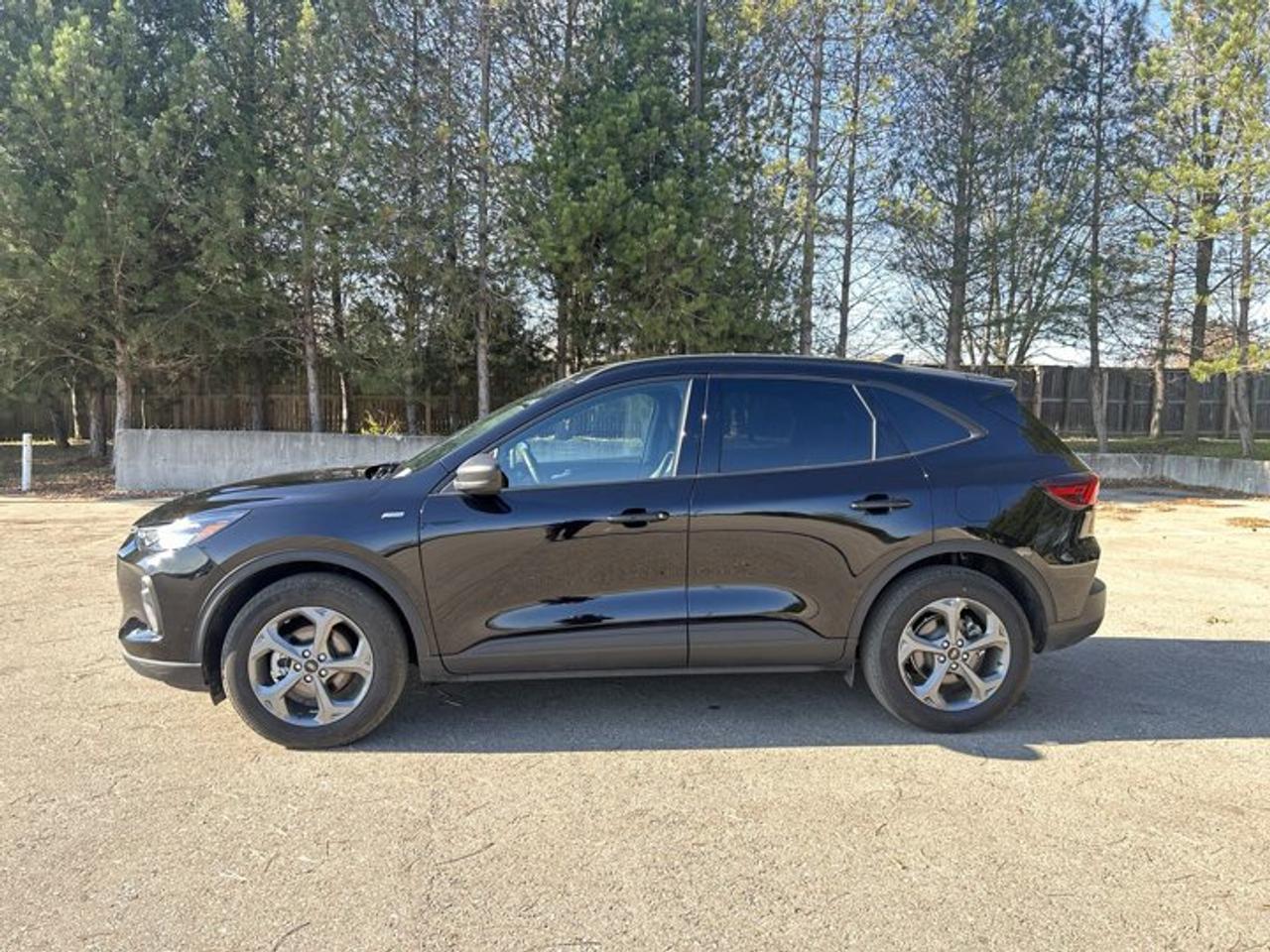 2025 Ford Escape ST-Line AWD | No accidents | Leather Seats Photo