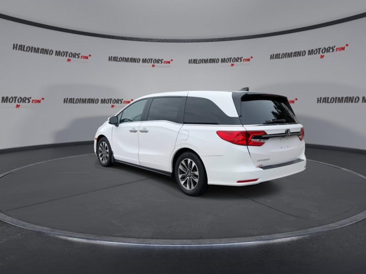 2023 Honda Odyssey EX-L | Remote Start | Heated Seats | Leather Seats Photo