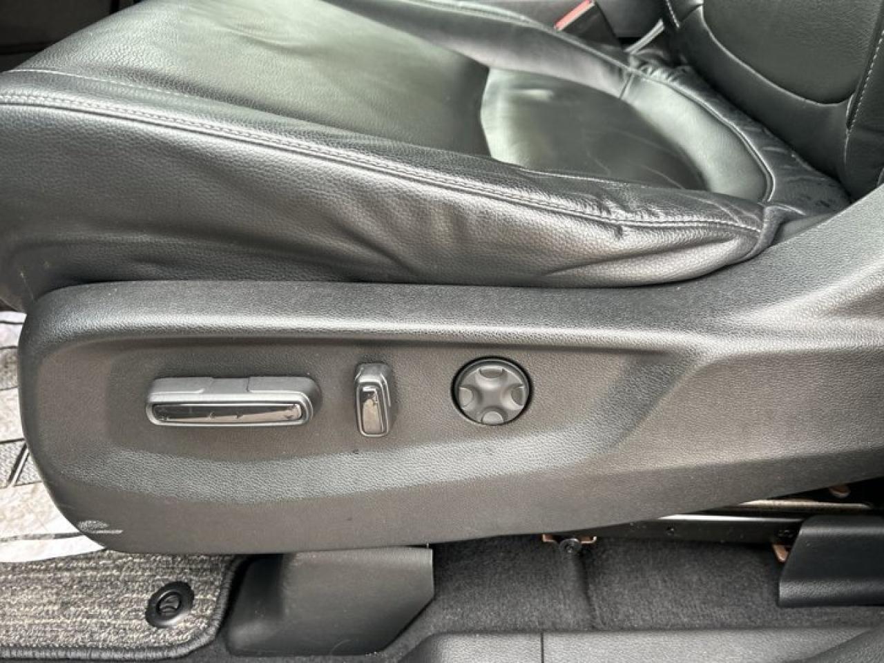 2023 Honda Odyssey EX-L | Remote Start | Heated Seats | Leather Seats Photo