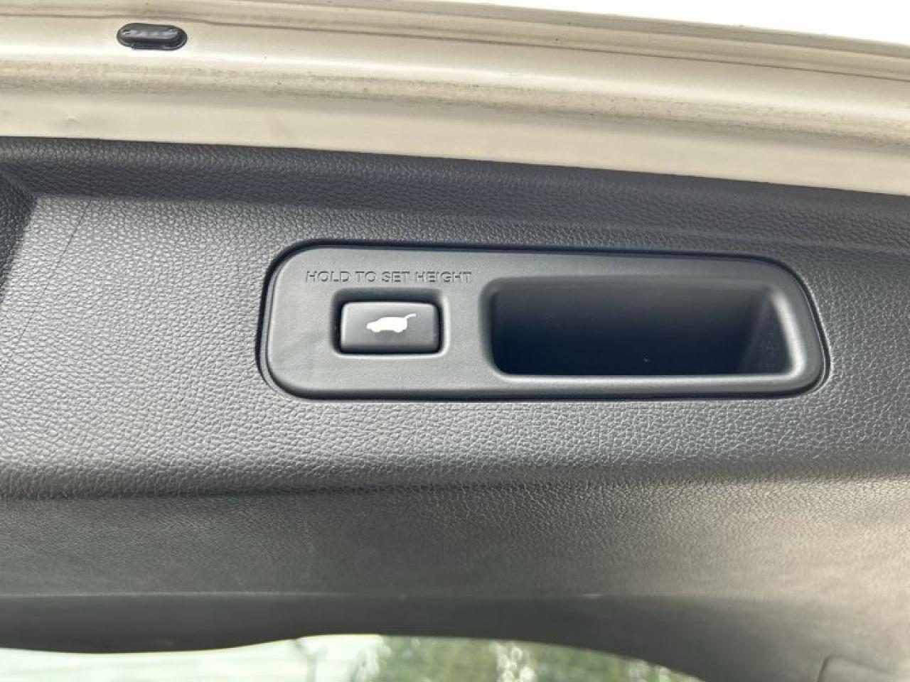 2023 Honda Odyssey EX-L | Remote Start | Heated Seats | Leather Seats Photo