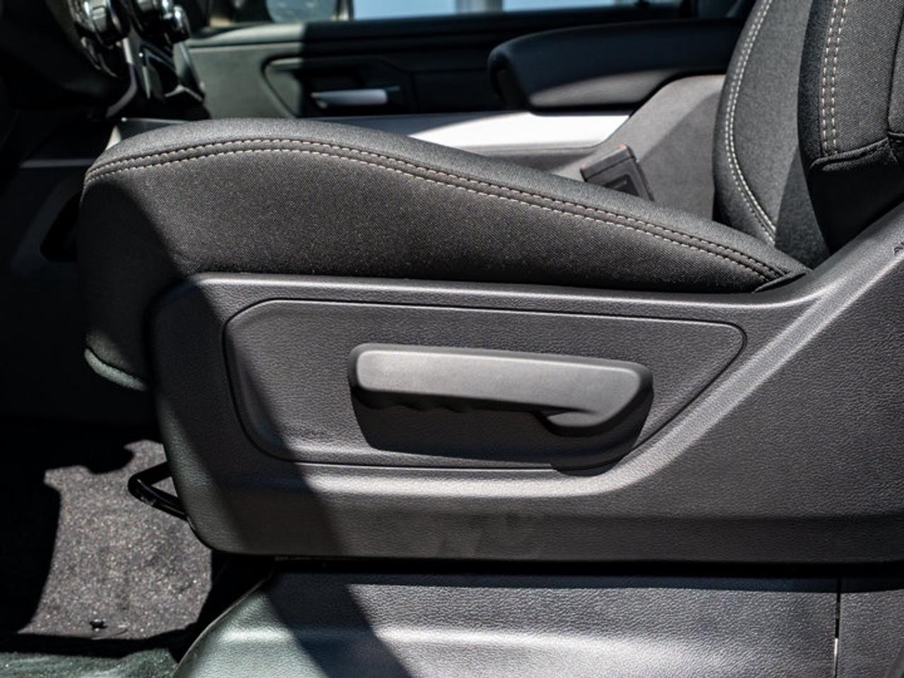 2026 RAM 1500 Express Photo
