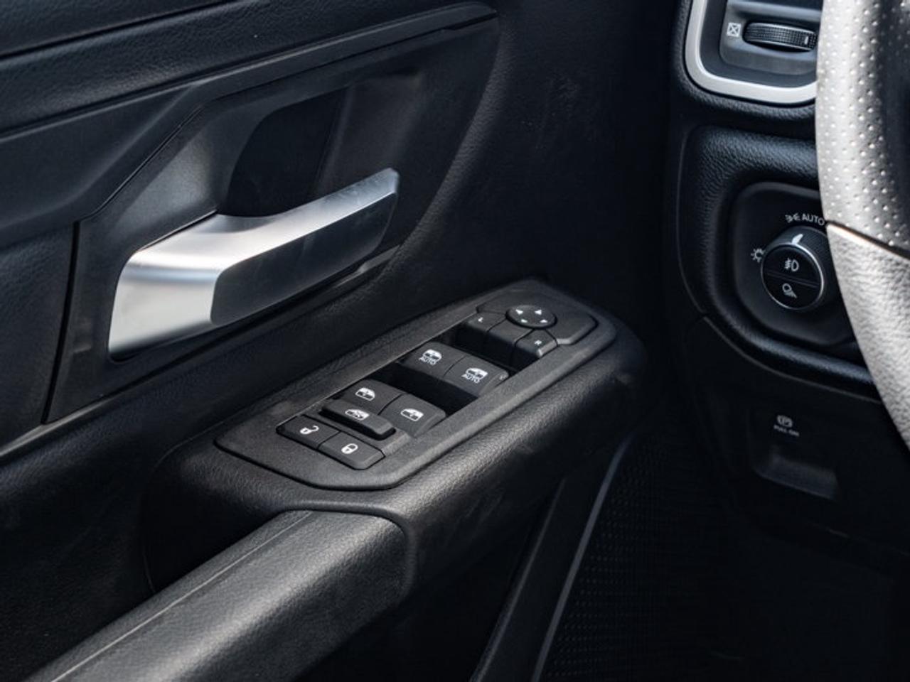 2026 RAM 1500 Express Photo