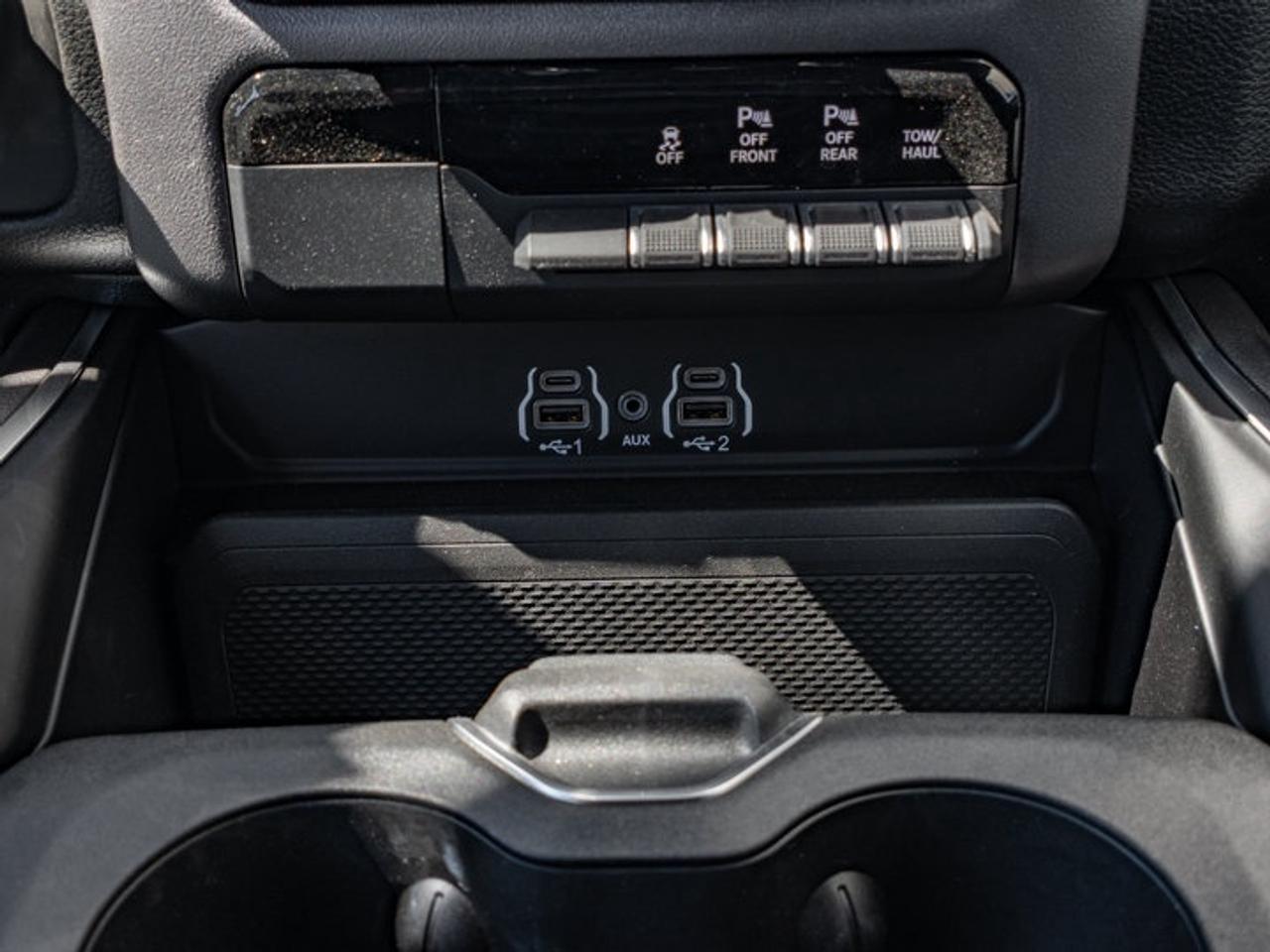 2026 RAM 1500 Express Photo