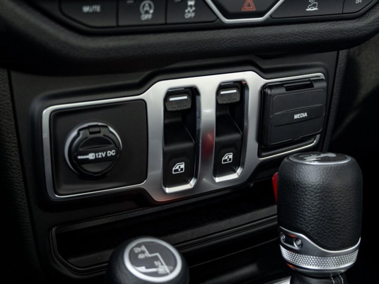 2026 Jeep Wrangler SPORT Photo