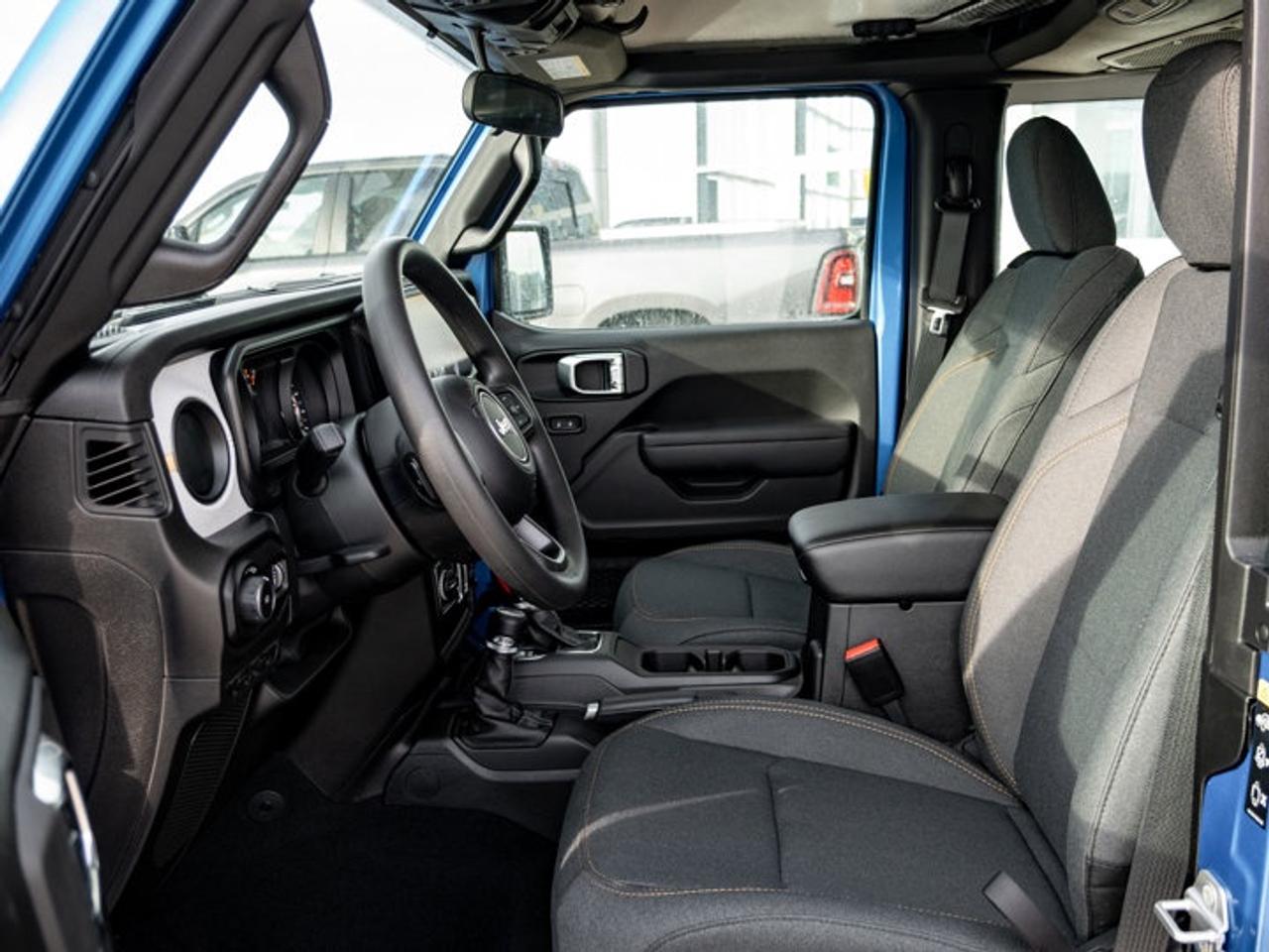 2026 Jeep Wrangler SPORT Photo