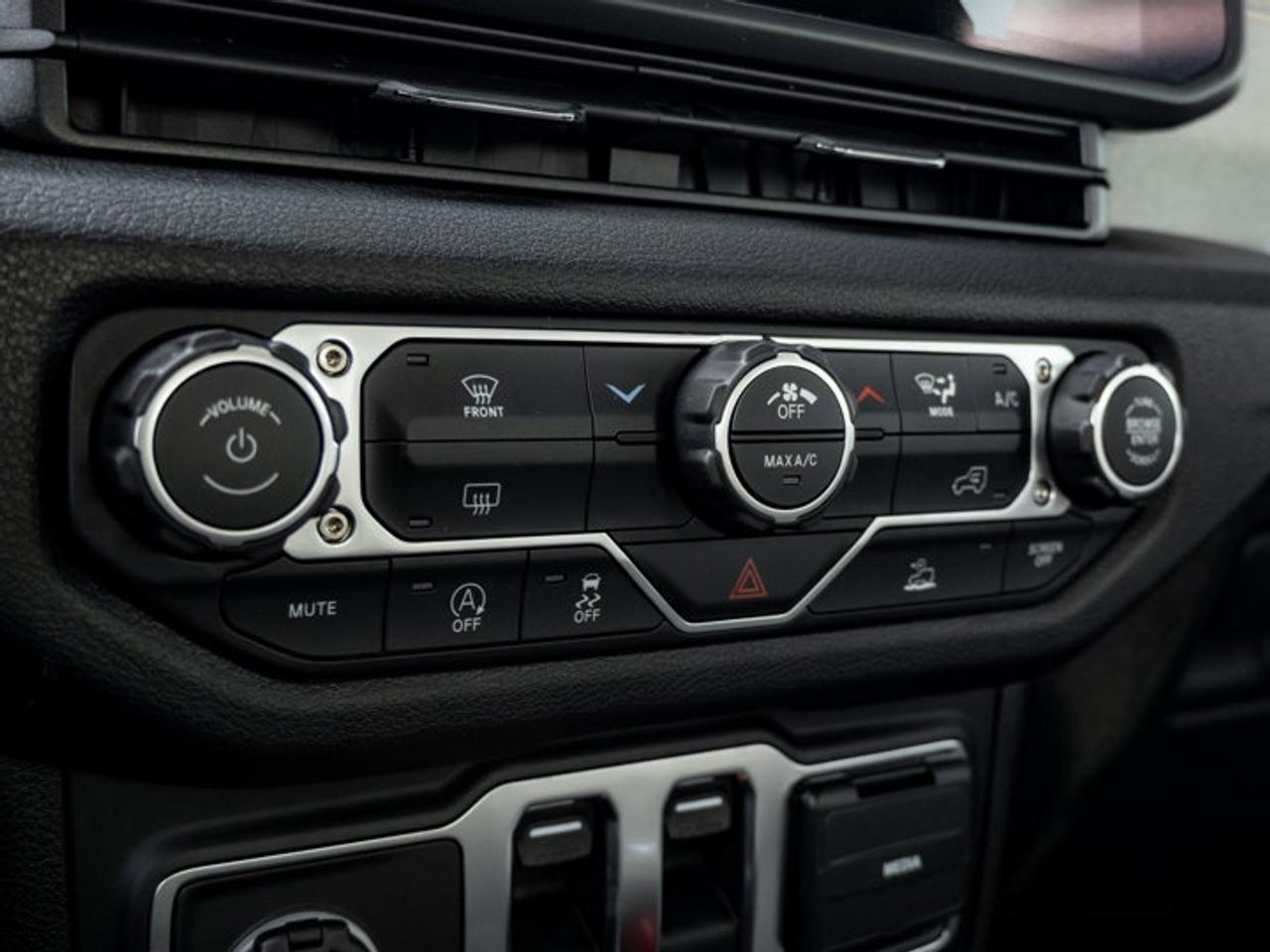 2026 Jeep Wrangler SPORT Photo