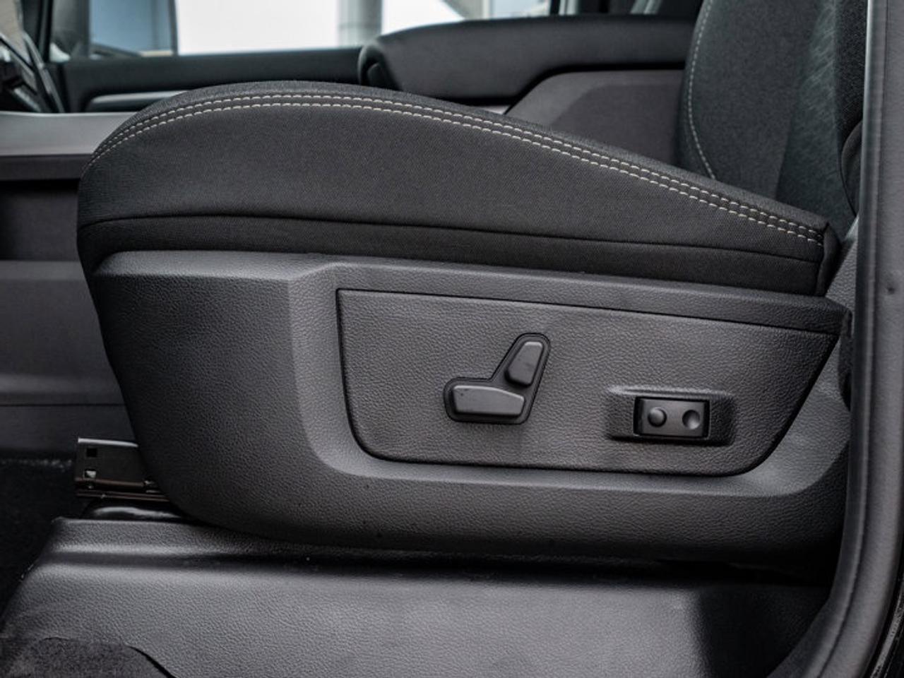 2026 RAM 2500 Big Horn Photo