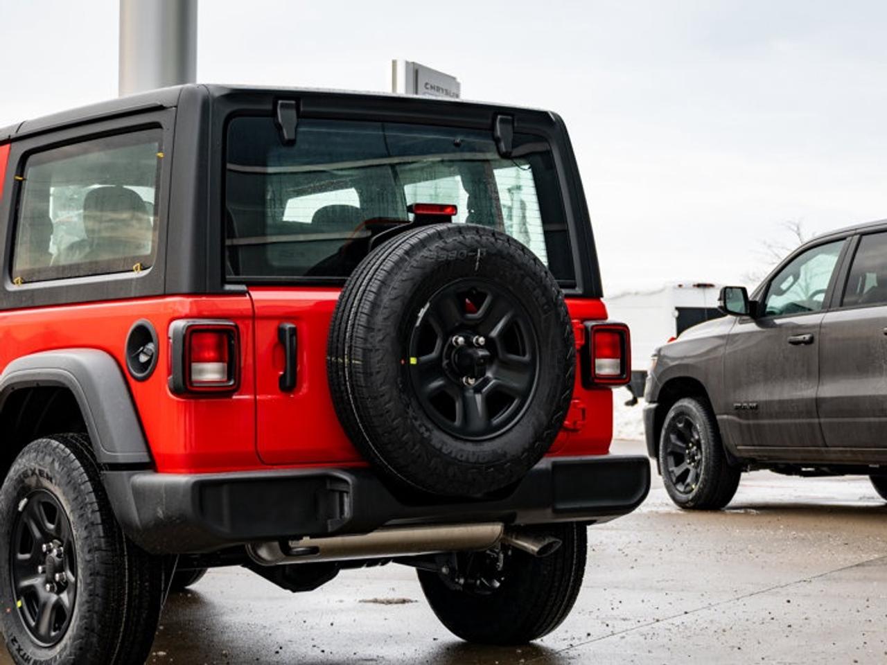 2026 Jeep Wrangler SPORT Photo