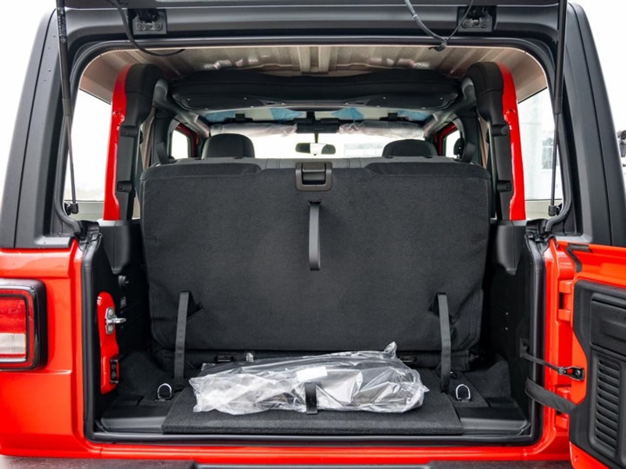 2026 Jeep Wrangler SPORT Photo