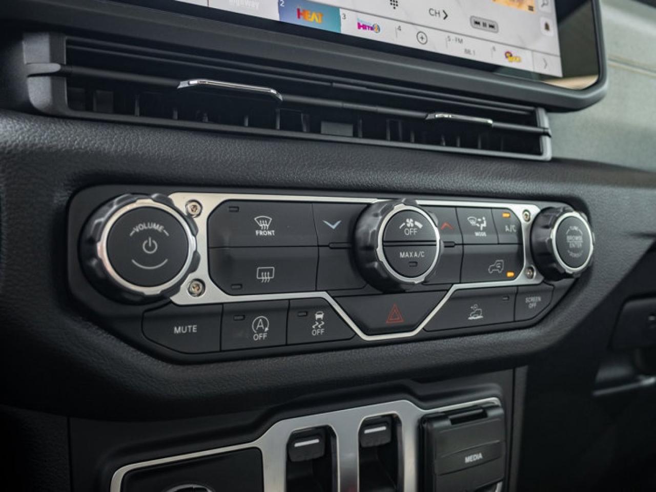 2026 Jeep Wrangler SPORT Photo